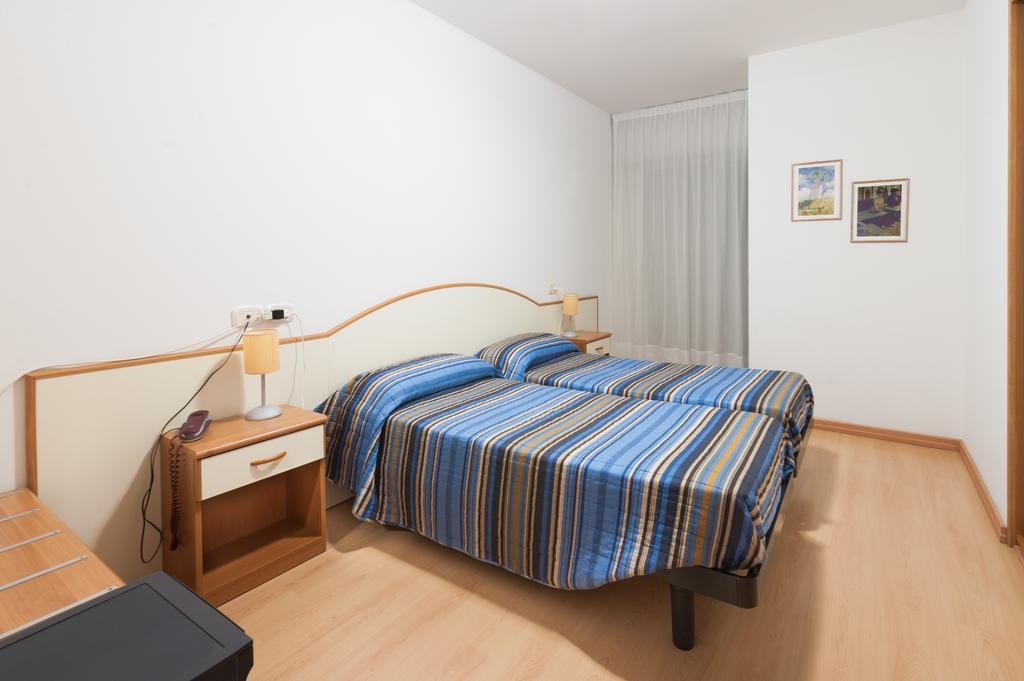 Hotel Garni Losanna Bibione Bagian luar foto