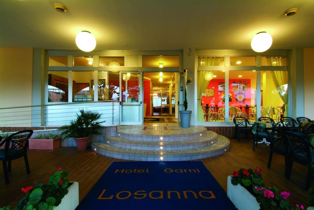 Hotel Garni Losanna Bibione Bagian luar foto
